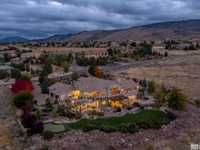 ESPECTACULAR CASA PERSONALIZADA EN ARROWCREEK CERRADA