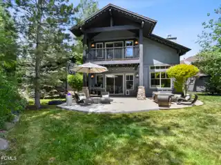 Mountain Contemporary Home with Excellent Views