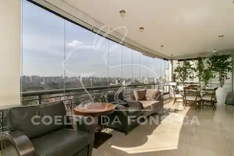 Beautiful Penthouse with 360-Degree Views
