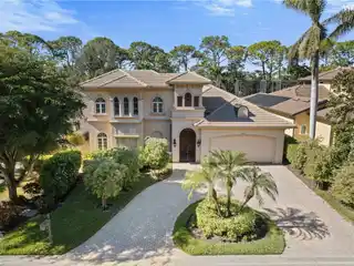 Courtyard-style Estate in Coveted Audubon Golf & Country Club
