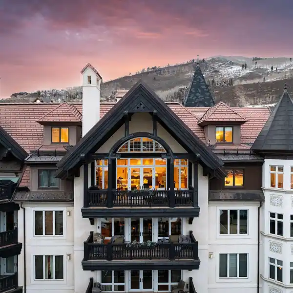 RARE SLOPE SIDE LUXURIOUS PENTHOUSE