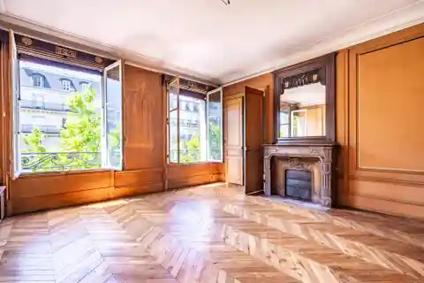 Lovely Apartment in a Beautiful Stone Building