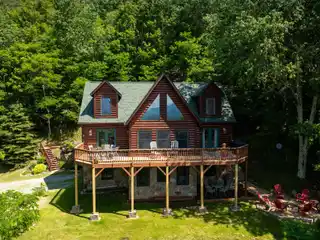 Private Log Home Overlooking Grandfather Mountain