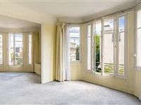 LIGHT-FILLED SPACIOUS APARTMENT IDEALLY LOCATED