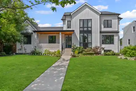 Stunning Home with Impressive and Versatile Layout