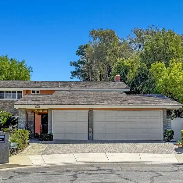 METICULOUSLY MAINTAINED CUL-DE-SAC HOME