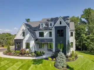New Construction in Prestigious Sickels Farm Estates