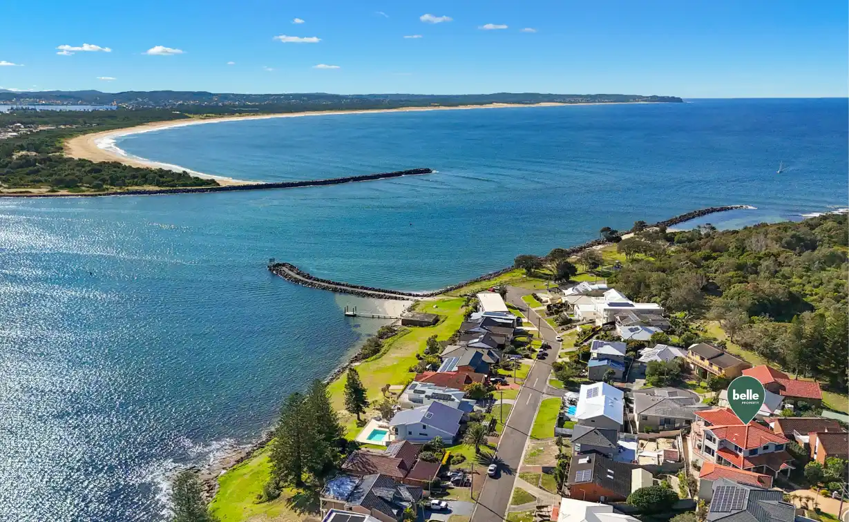 A Coastal Haven Within the Dress-circle Enclave of Diamond Close