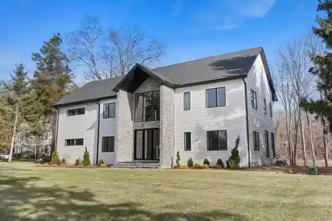 Spacious Newly Constructed Lakefront Home