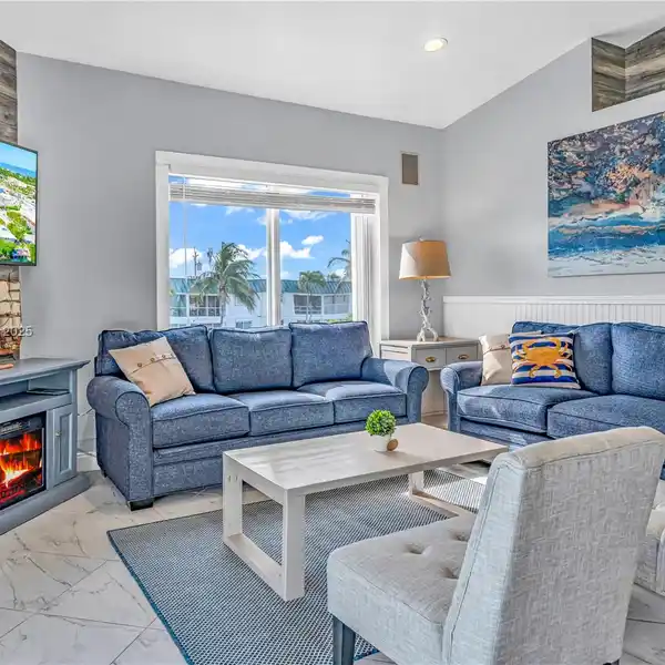 FULLY FURNISHED TURNKEY HOME