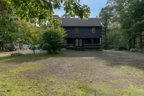 Beautiful Post & Beam Colonial in Turkey Hill