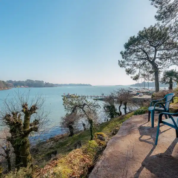 UNIQUE PROPERTY IN THE HEART OF THE GULF OF MORBIHAN