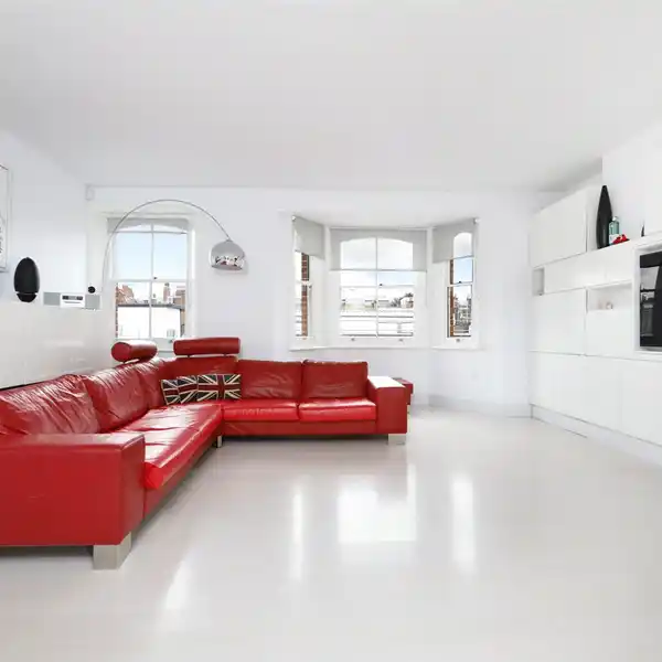 STYLISH RESIDENCE IN THE HEART OF CHELSEA