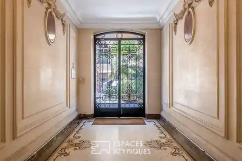 Flexible Space in an Elegant Building