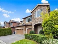 SPACIOUS RESIDENCE IN COVETED WESTMONTE