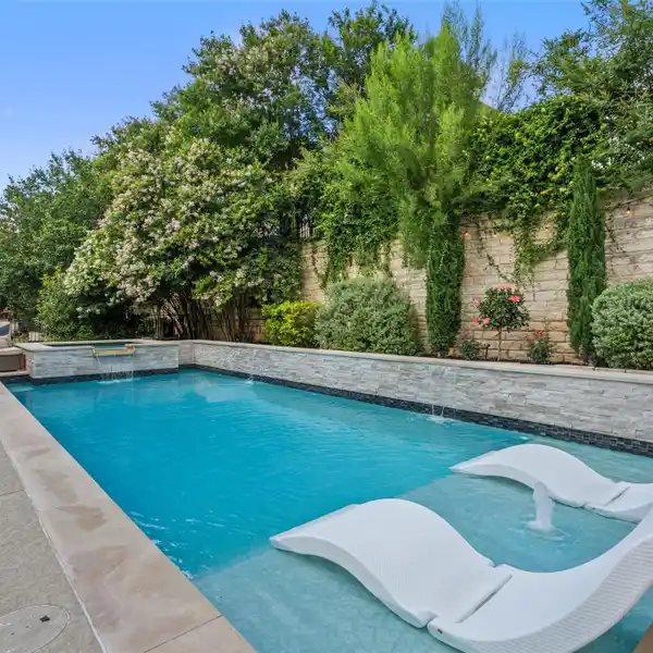 LUXURIOUS DESIGNER HOME IN THE RIDGE AT ALTA VISTA