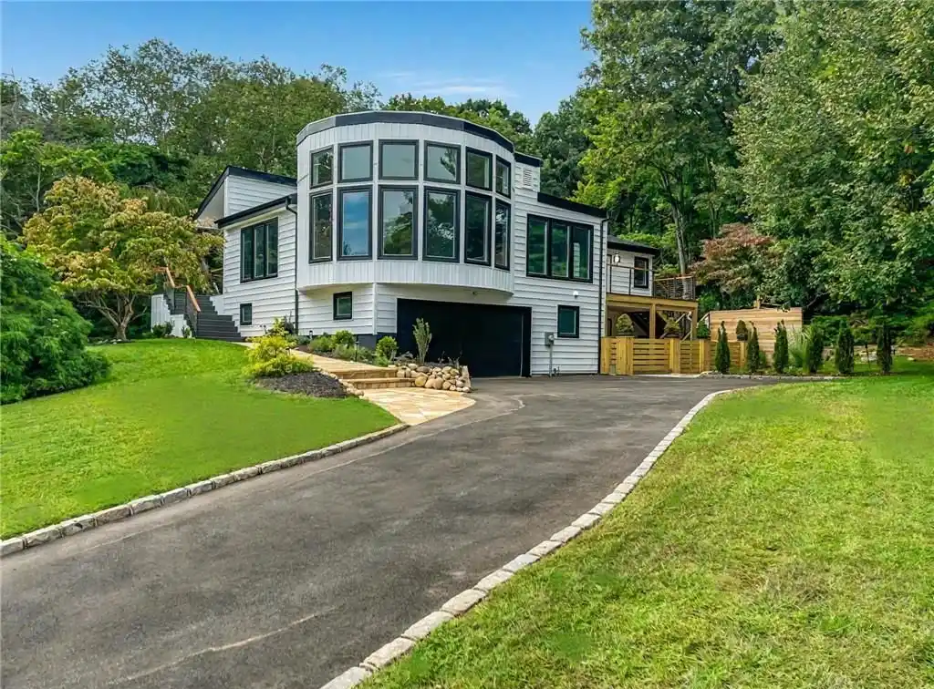 Renovated Home in Desirable Port Jefferson Village