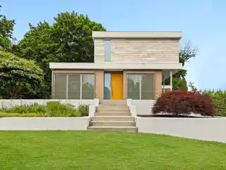 Stylish Modern Oasis