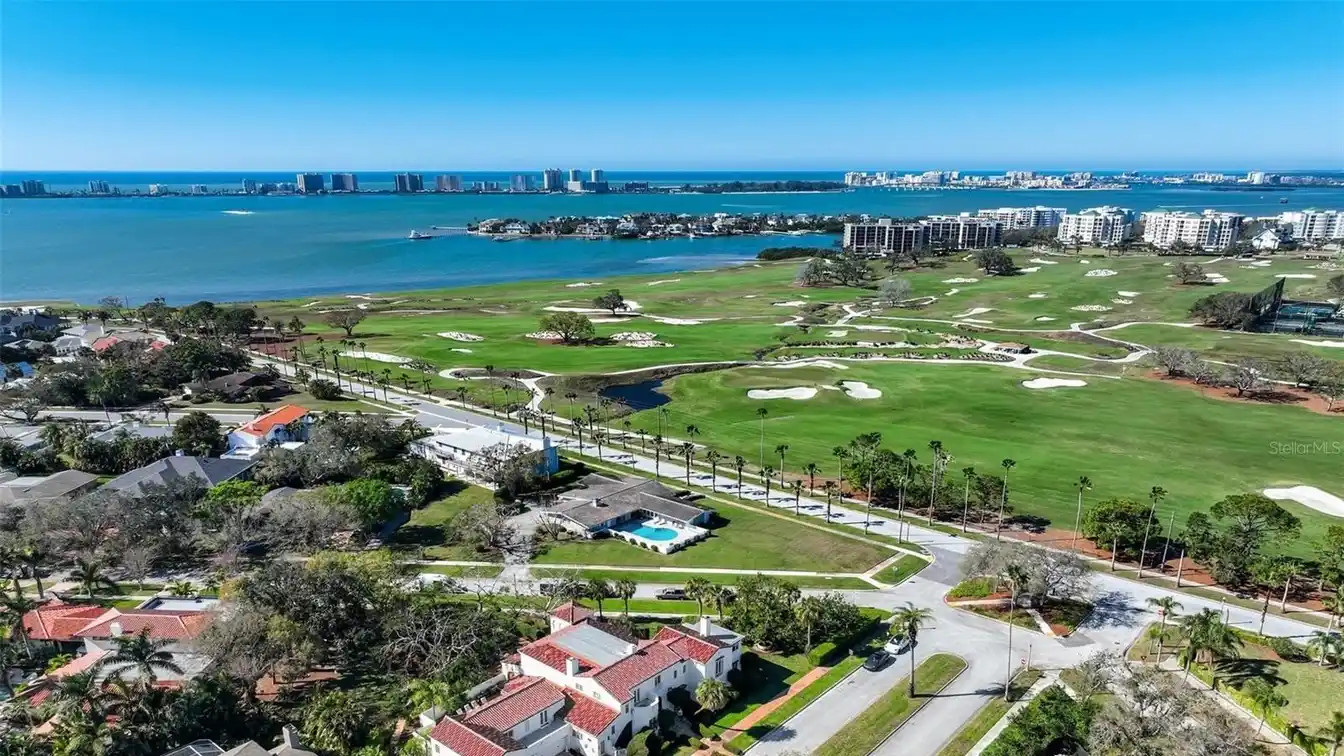 Sprawling Estate in Belleair