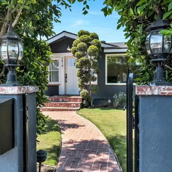 BEAUTIFULLY REIMAGINED ATWATER VILLAGE BUNGALOW