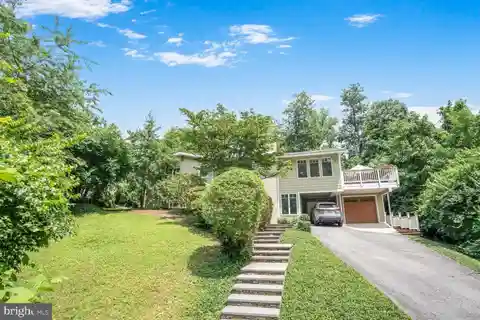 Comfort and Style in Glen Echo Heights