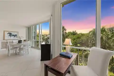 The Perfect Blend of Sophistication and Serenity