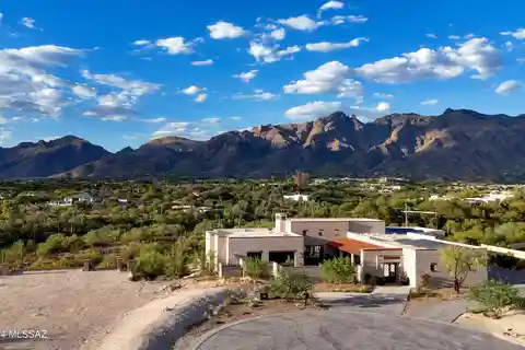 Beautiful Home in the Heart of the Catalina Foothills