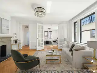 Tastefully Renovated Sun-Filled Apartment