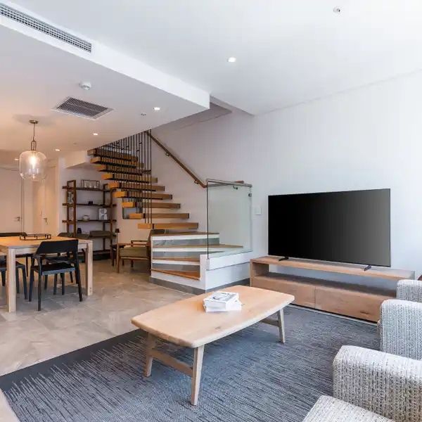 THE PERFECT LOCK-UP-AND-GO LIFESTYLE IN THE HEART OF THE CITY