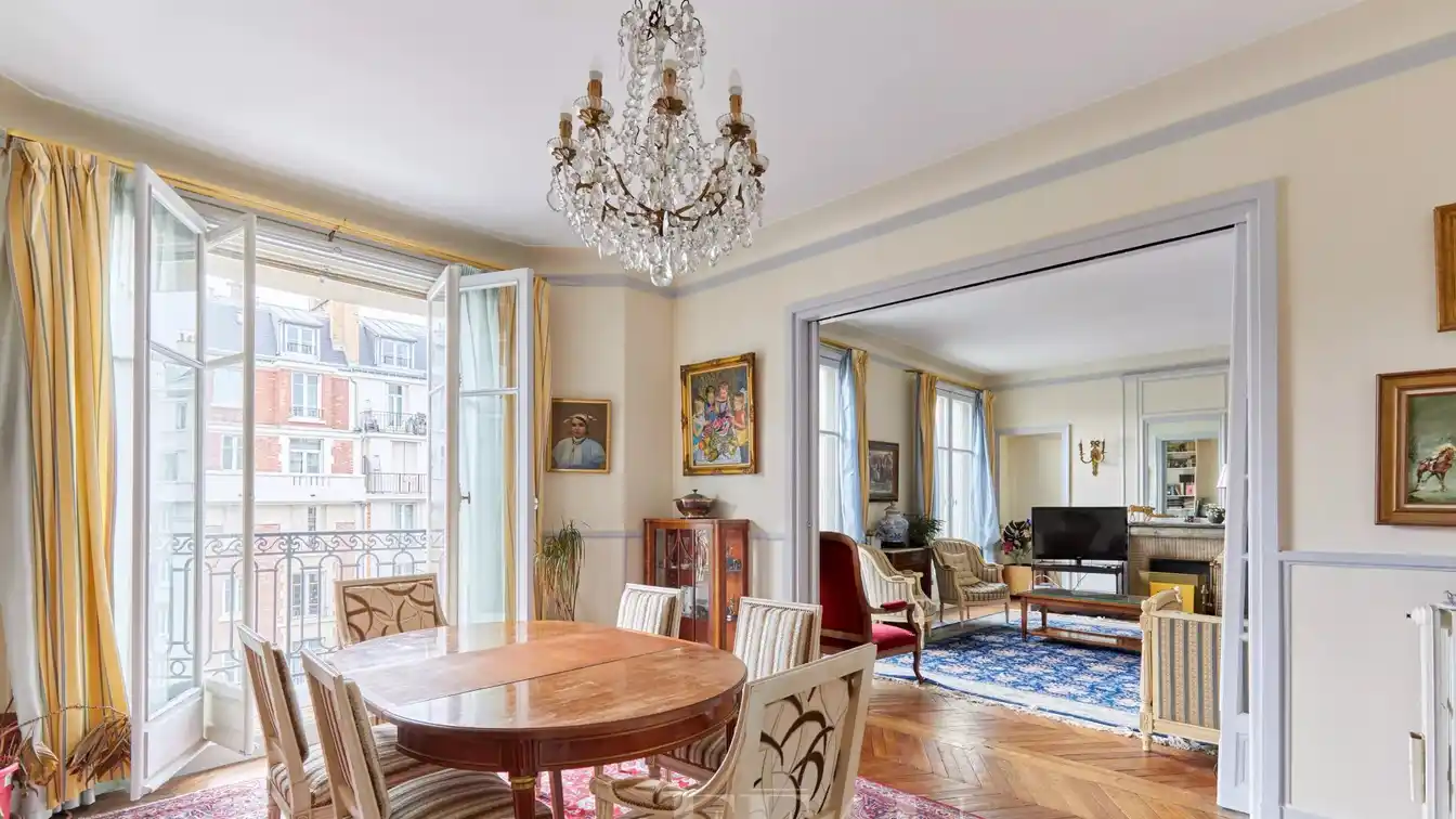Lovely Three Bedroom Apartment