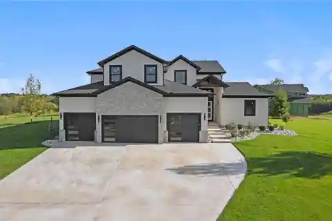 Showstopping Custom-Built Estate Home