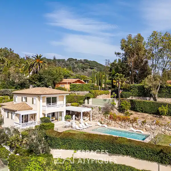 GORGEOUS VILLA IN A PRIVILEGED SETTING