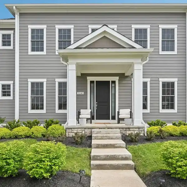 SPECTACULAR CUSTOM-BUILT HOME