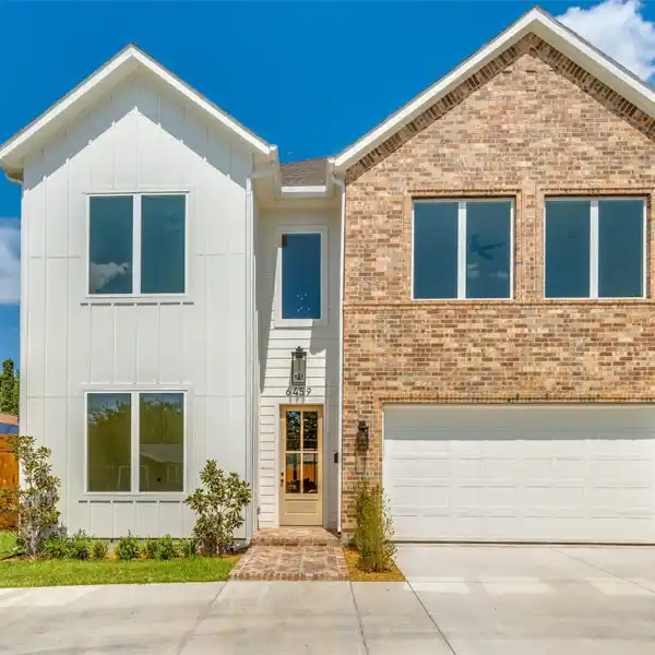 EXPERIENCE ELEVATED LIVING IN THIS STUNNING CUSTOM HOME
