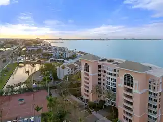 Luxurious Top-floor Penthouse at Bacopa Bay