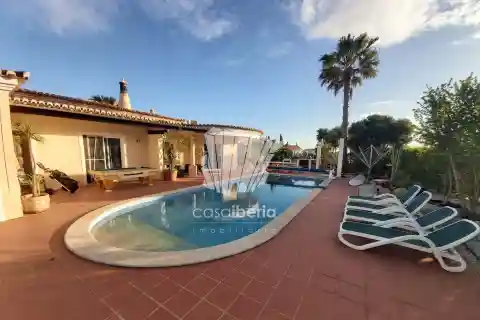 Excellent Villa with Pool in Carvoeiro