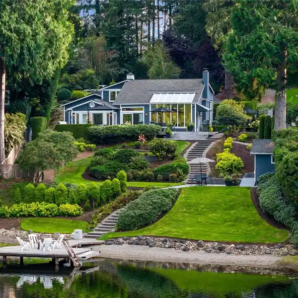 SERENE WATERFRONT HAVEN
