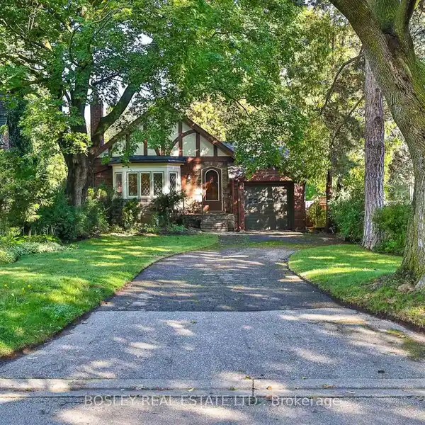 1939 BRICK BUNGALOW ON A LARGE LOT