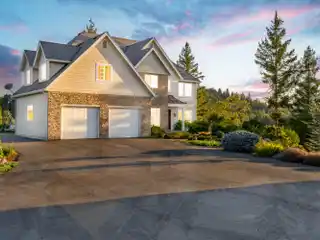 Exceptional Grants Pass Property