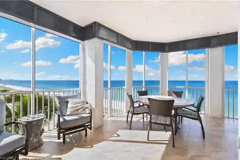 Renovated Beachfront End Unit in Barefoot Beach Club