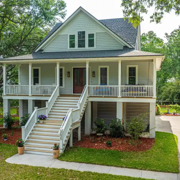 STUNNING CUSTOM BUILT LOW COUNTRY HOME