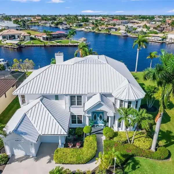 SENSATIONAL HOME WITH INCREDIBLE BOATING ACCESS