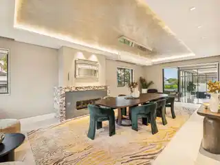 Impeccable Modern Residence
