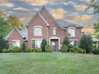 Exceptional Home in Deerfield Manor