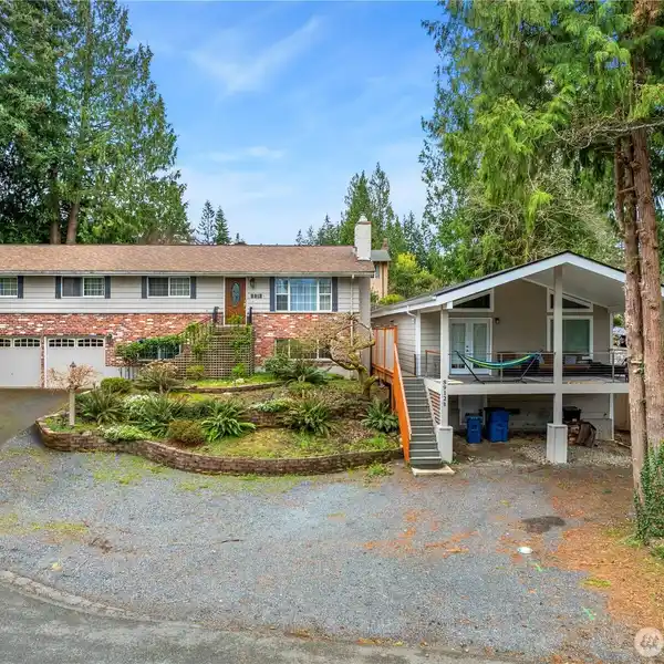 UNIQUE OPPORTUNITY IN EDMONDS