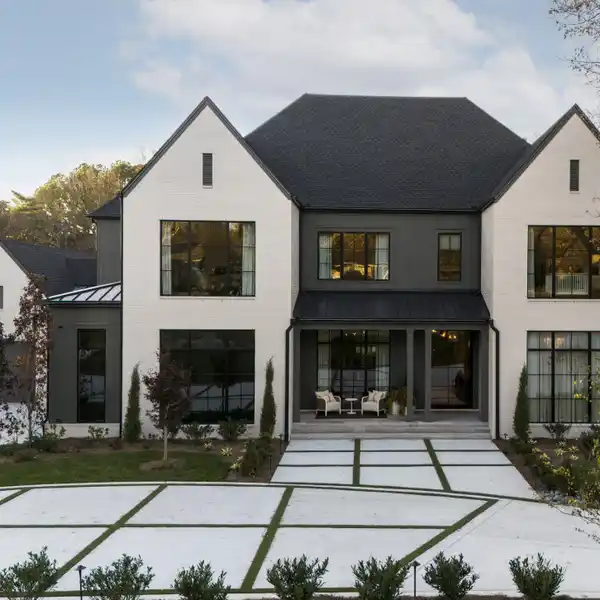 BUILDER'S OWN HOME IN BRENTHAVEN