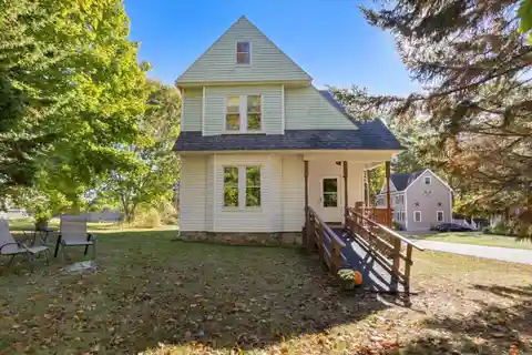 Charming and Spacious Home at York Beach