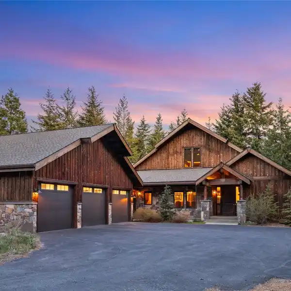 PRIVATE RETREAT IN EXCLUSIVE TUMBLE CREEK