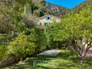 Character Villa in Commanding Position