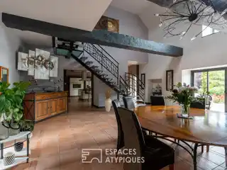 Remarkable Home Blending Contemporary Luxury with Classic Charm